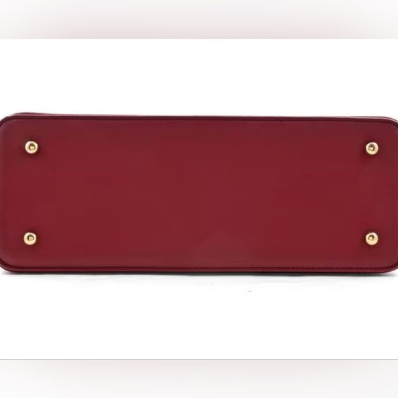 Badgley Mischka - Picture 4 of 6